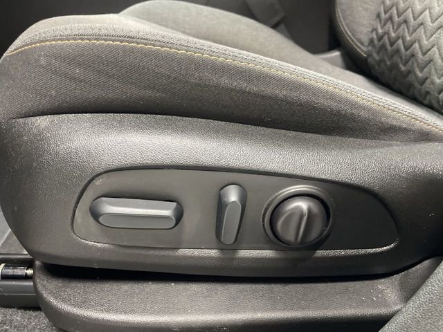 Used 2022 Chevrolet Equinox LT image 12