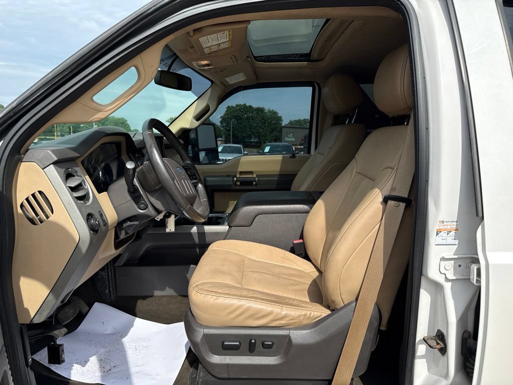 Used 2016 Ford F250 Lariat w/ Lariat Ultimate Package AWD/4WD image 23