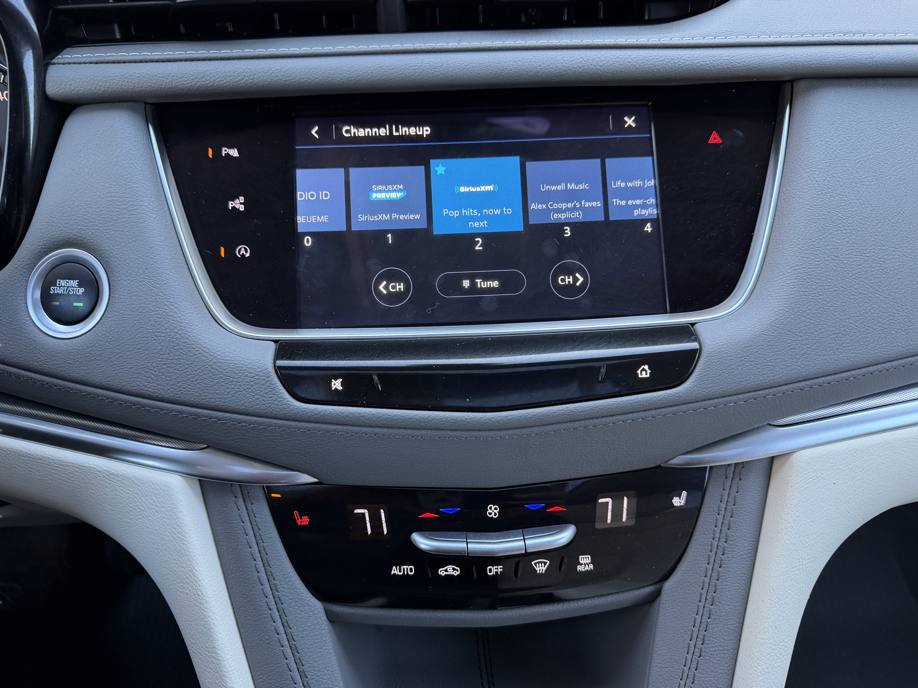 Used 2024 Cadillac XT5 Premium Luxury w/ Technology Package image 24
