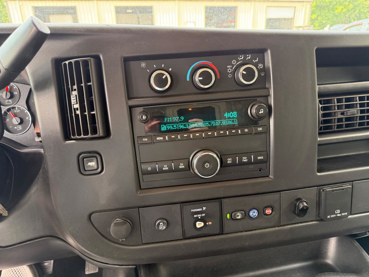 Used 2021 Chevrolet Express 3500 w/ Power Convenience Package RWD image 14