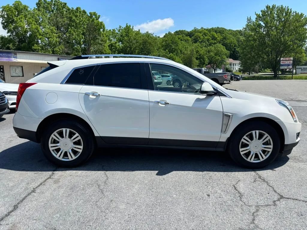 Used 2013 Cadillac SRX Luxury w/ Driver Awareness Package AWD/4WD image 9