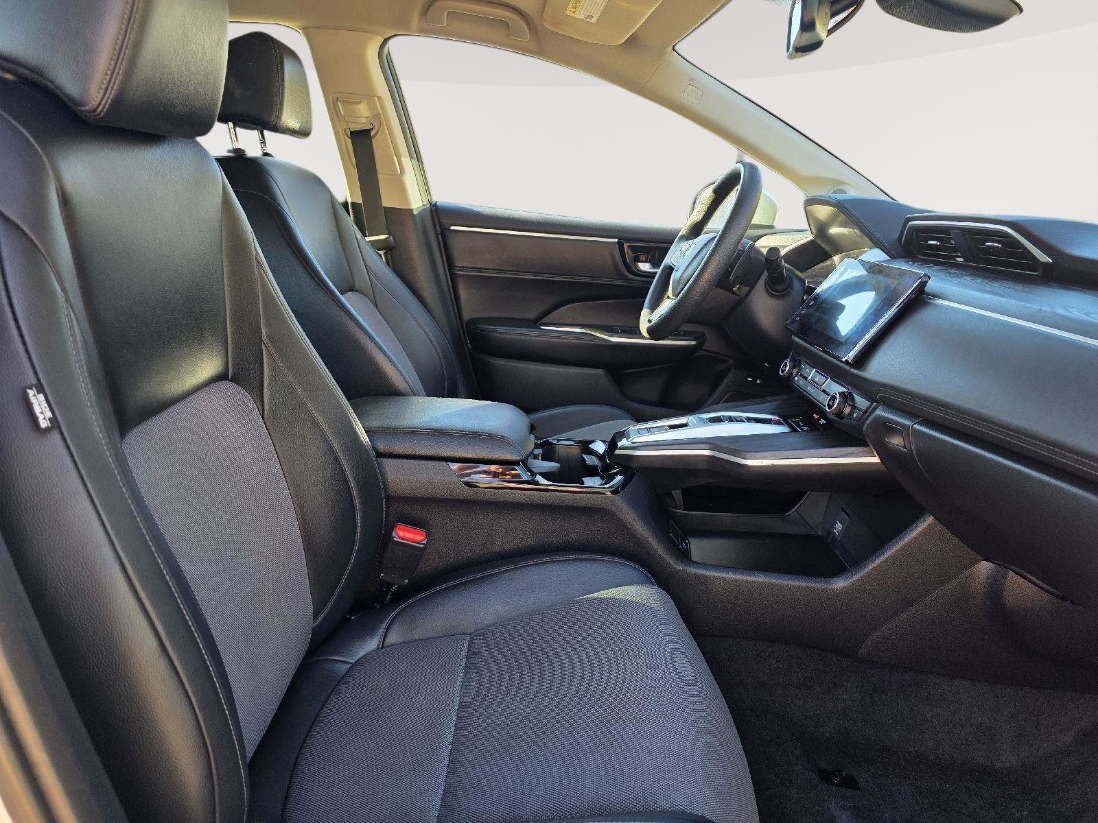 Used 2019 Honda Clarity Plug-In Hybrid image 12