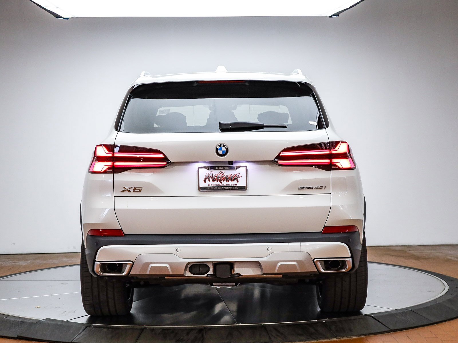New 2026 BMW X5 sDrive40i w/ Premium Package image 8