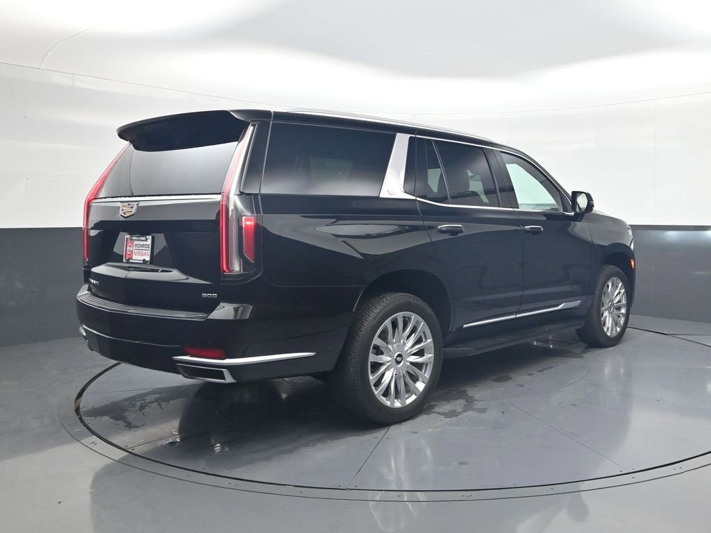 Used 2024 Cadillac Escalade Premium Luxury image 5