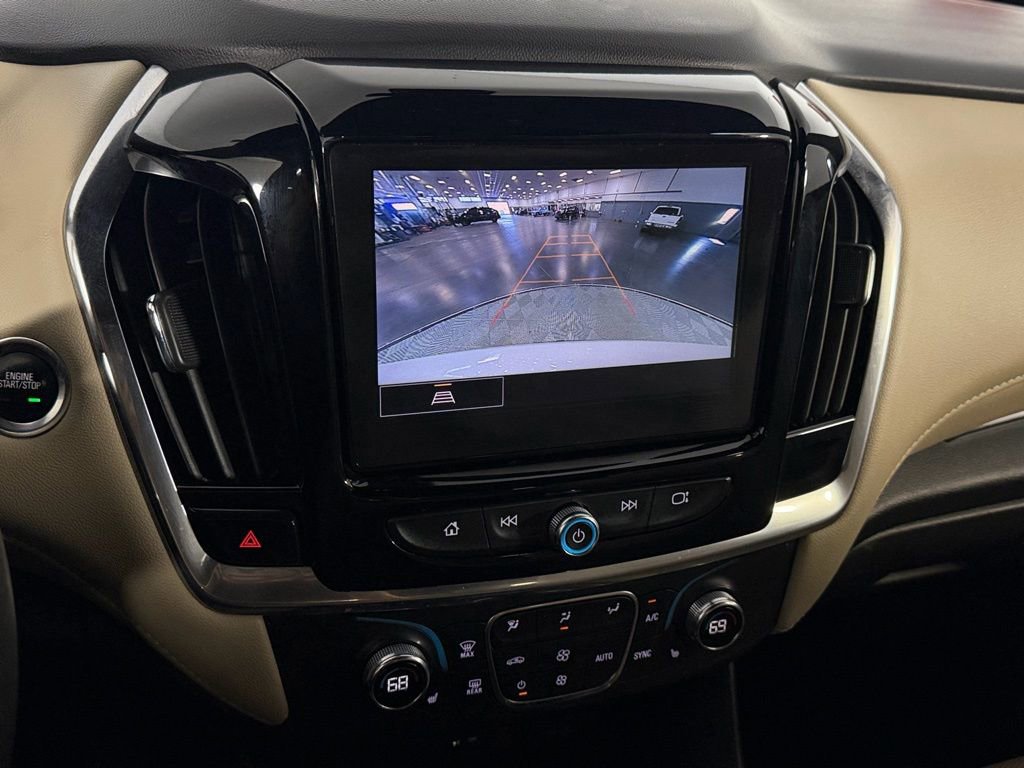 Used 2023 Chevrolet Traverse LT image 36