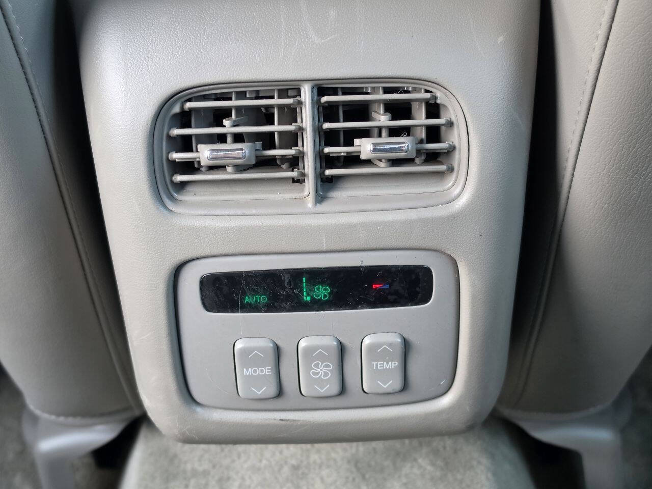 Used 2000 Cadillac De Ville FWD image 37