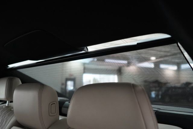 Used 2021 BMW 740i xDrive w/ M Sport Package image 33