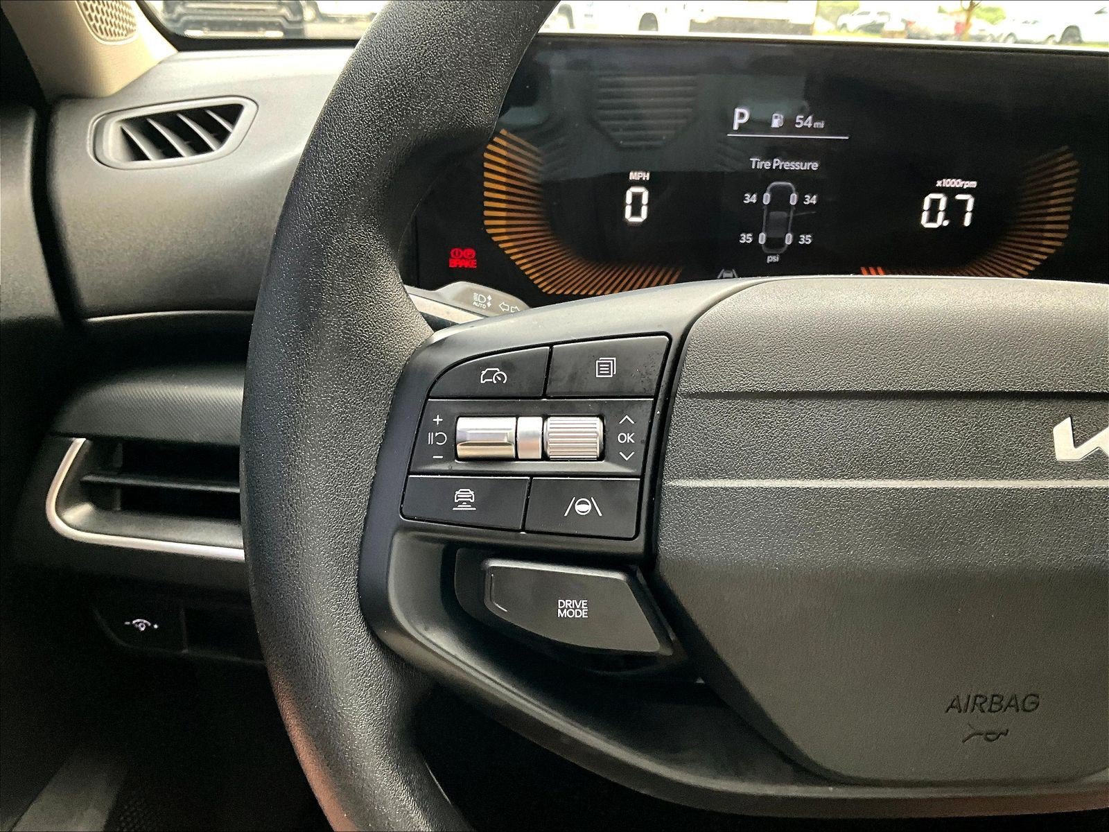 Used 2025 Kia K4 FWD image 11