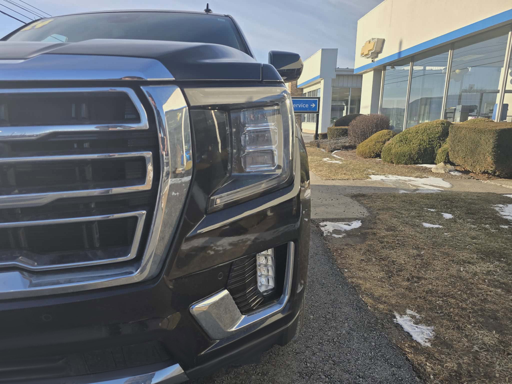 Used 2024 GMC Yukon SLT image 10