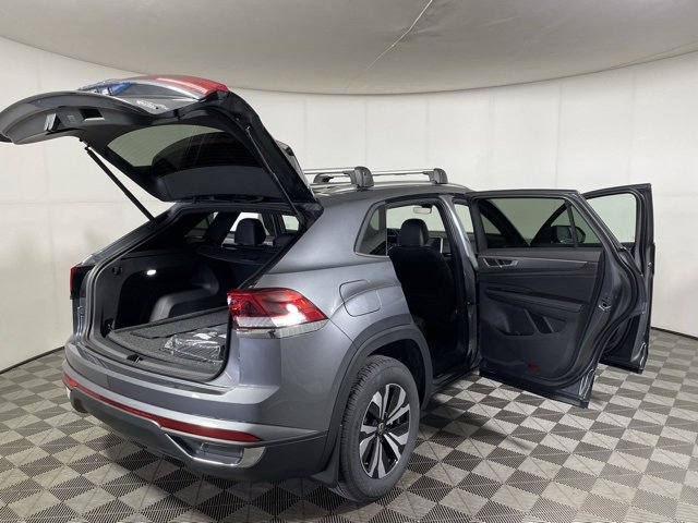 New 2025 Volkswagen Atlas Cross Sport SE image 10