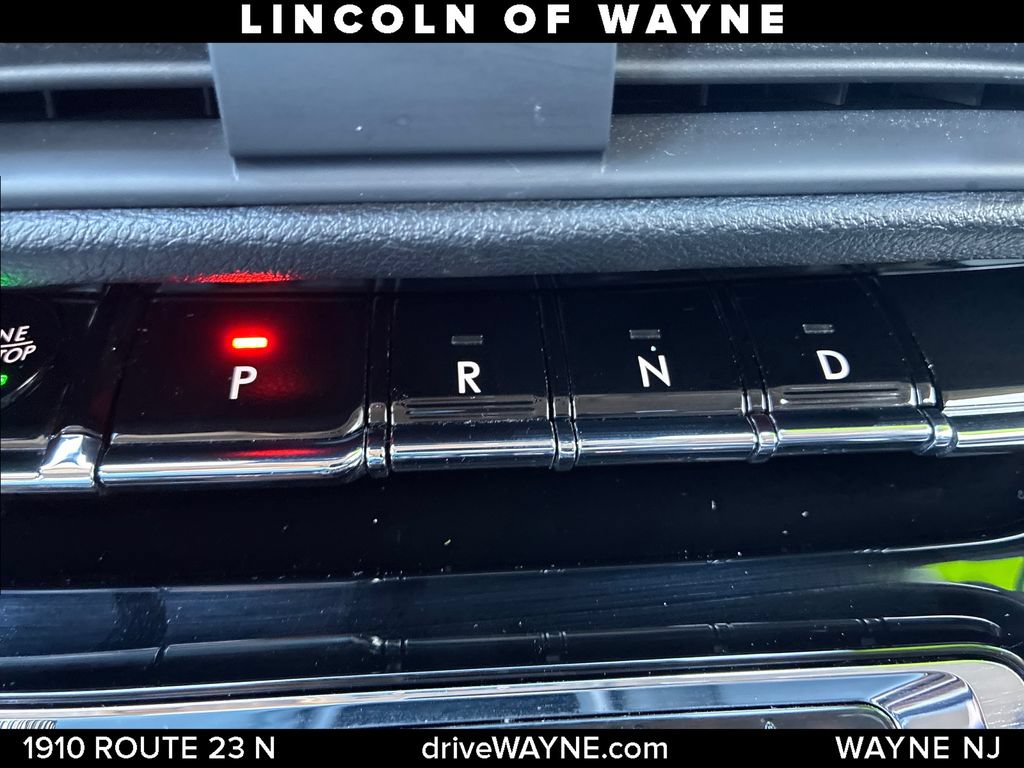 Certified 2023 Lincoln Corsair AWD w/ Rear Removable Package Tray image 21