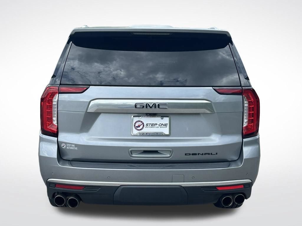 Used 2023 GMC Yukon Denali w/ Denali Reserve Package RWD image 6