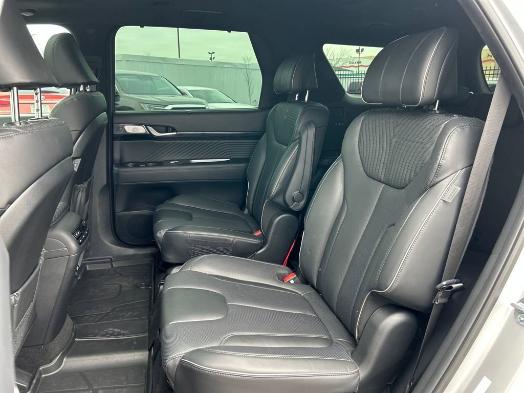 Used 2024 Hyundai Palisade Calligraphy image 24