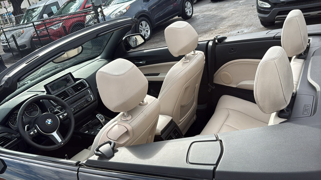 Used 2016 BMW M235i xDrive Convertible AWD/4WD image 20