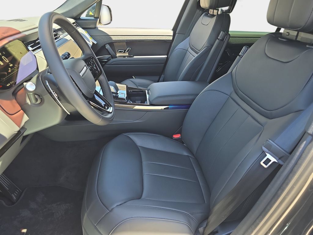 New 2026 Land Rover Range Rover Sport Dynamic SE AWD/4WD image 16