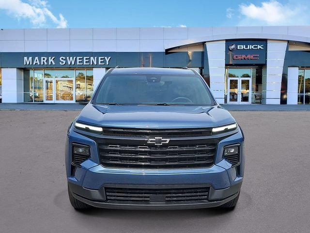Used 2025 Chevrolet Traverse LT w/ Midnight/Sport Edition FWD image 2