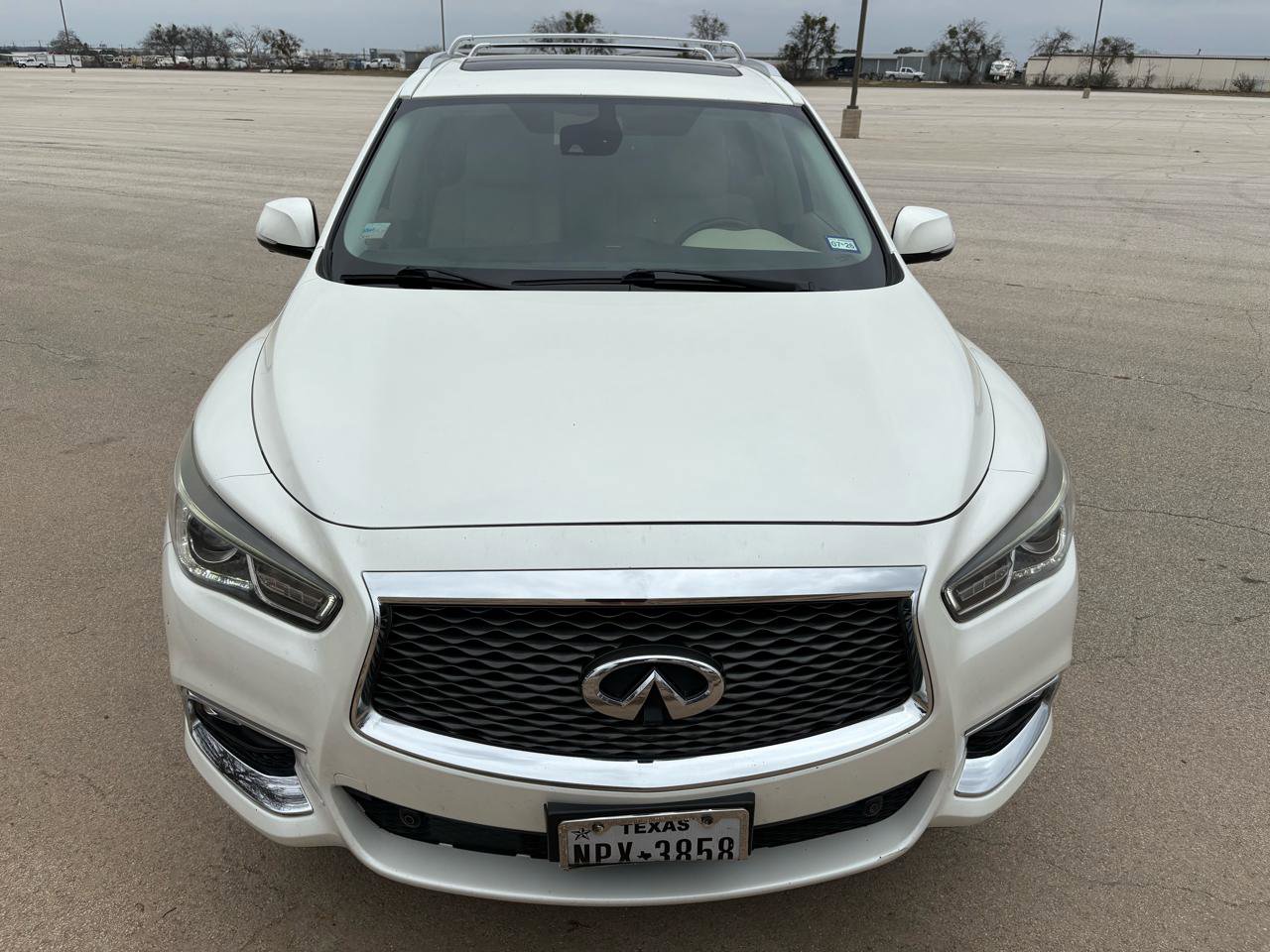 Used 2017 INFINITI QX60 FWD w/ Deluxe Technology Package image 38