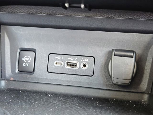 Certified 2024 Nissan Sentra SV image 25