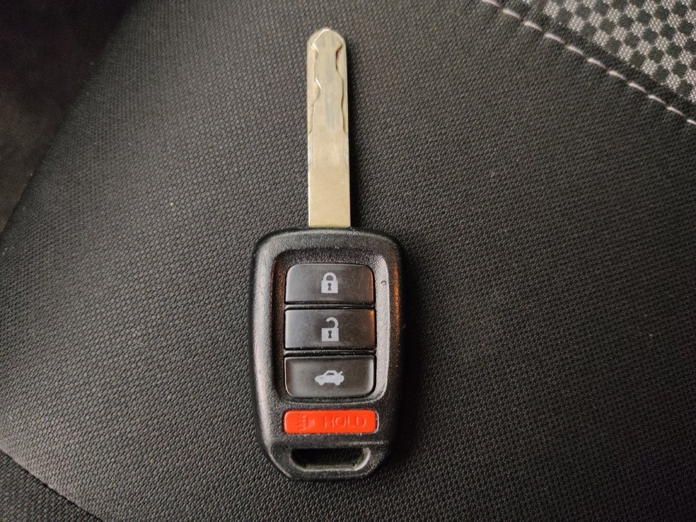 Used 2020 Honda Civic LX image 32