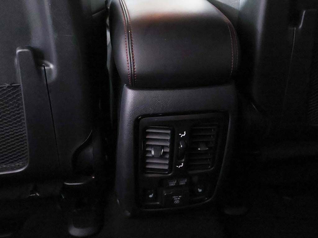 Used 2025 Dodge Durango GT AWD/4WD image 56