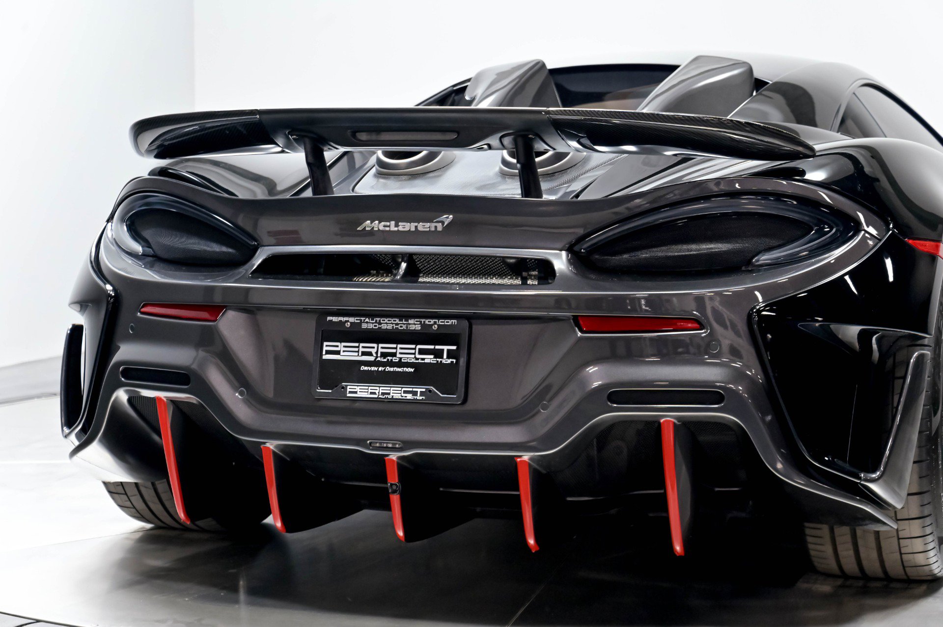 Used 2019 McLaren 600LT RWD image 66