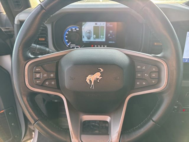 Used 2023 Ford Bronco Badlands w/ Sasquatch Package image 13