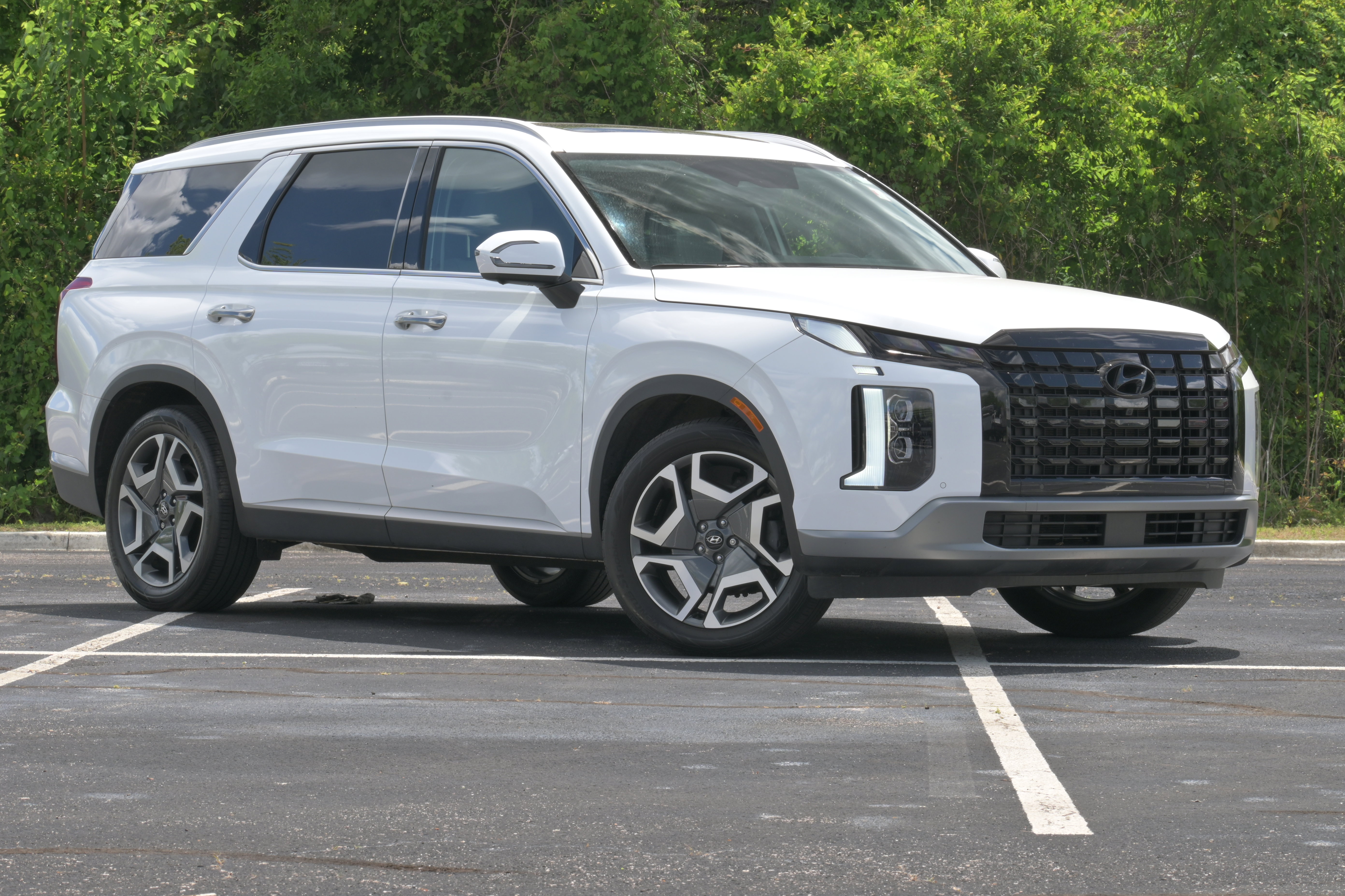 Used 2024 Hyundai Palisade SEL w/ Premium Package image 2
