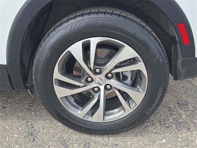 Used 2023 Buick Envision Essence image 28