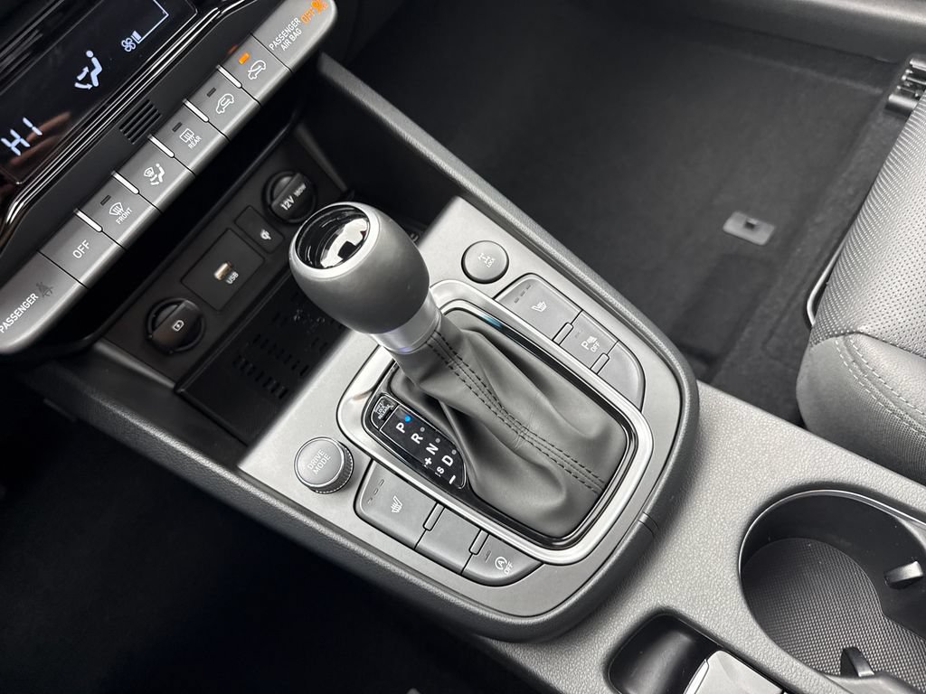 Certified 2023 Hyundai Kona Limited AWD/4WD image 30