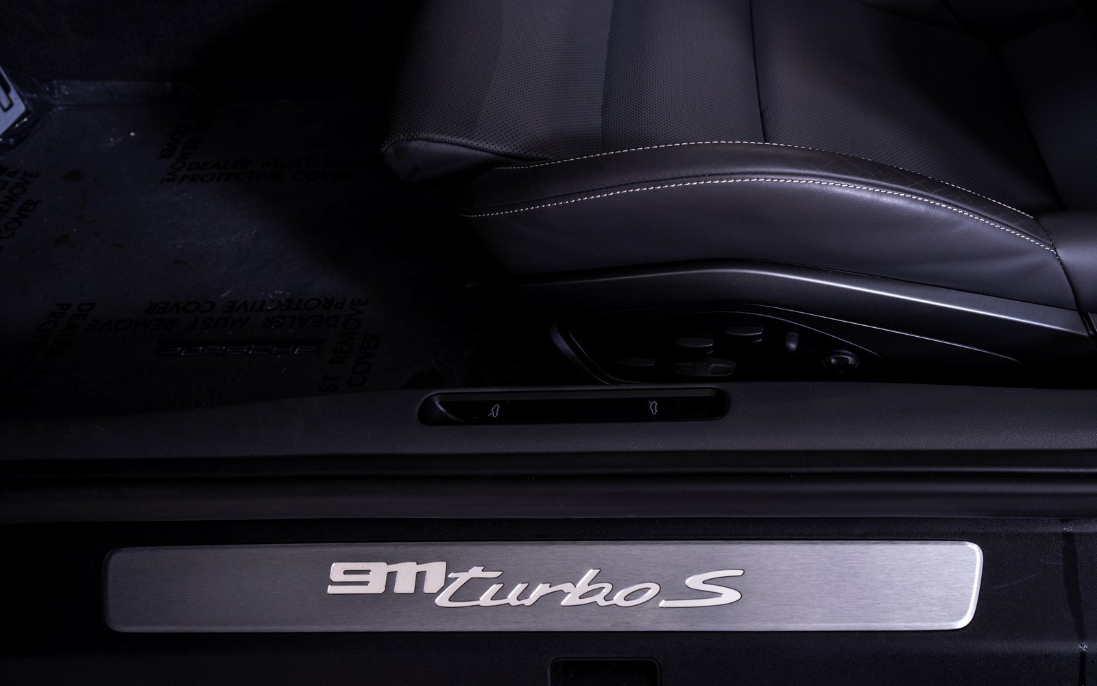 Used 2024 Porsche 911 Turbo S w/ Exterior Package Painted AWD/4WD image 17