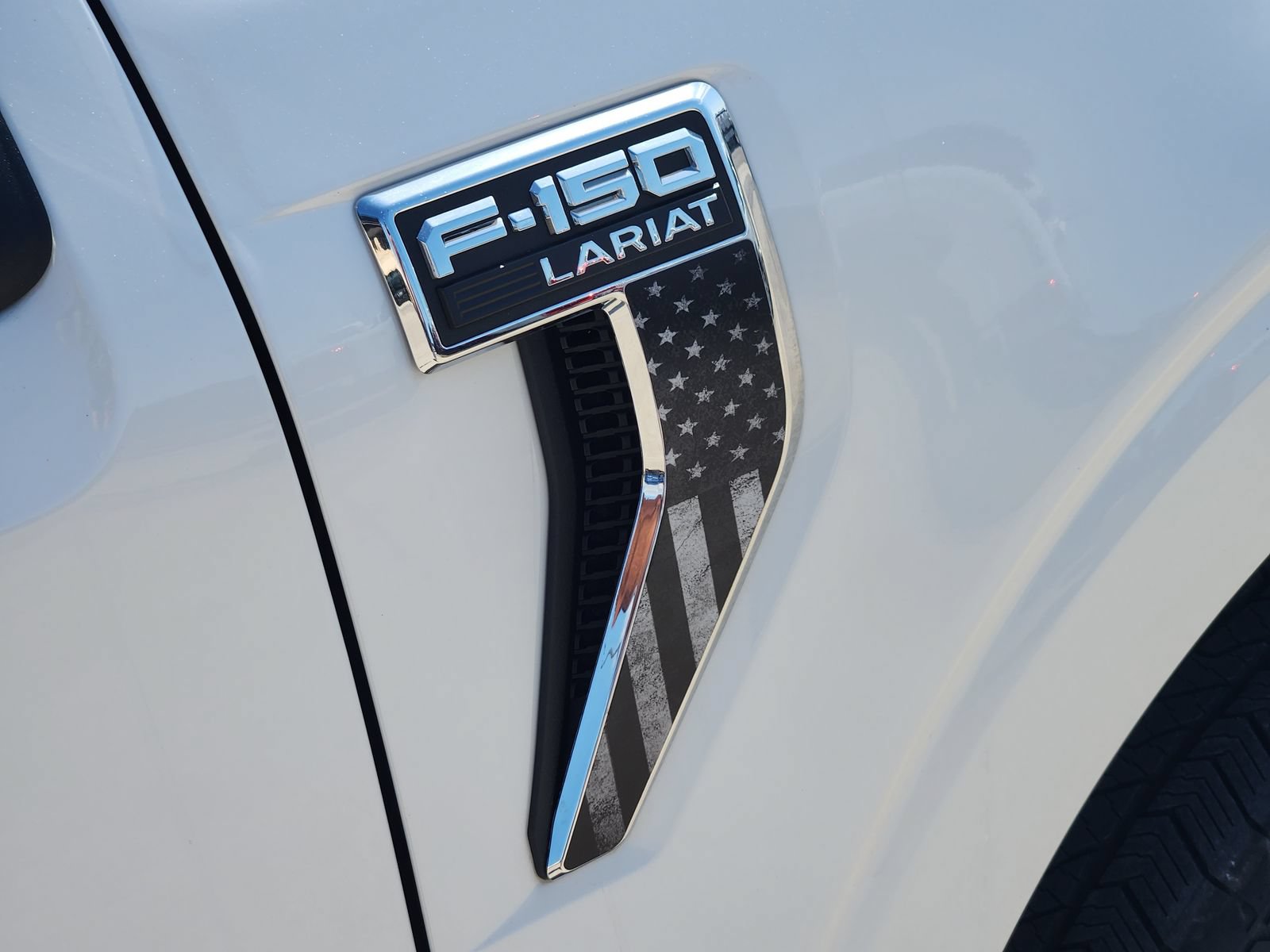 Used 2024 Ford F150 Lariat w/ Bed Utility Package AWD/4WD image 13