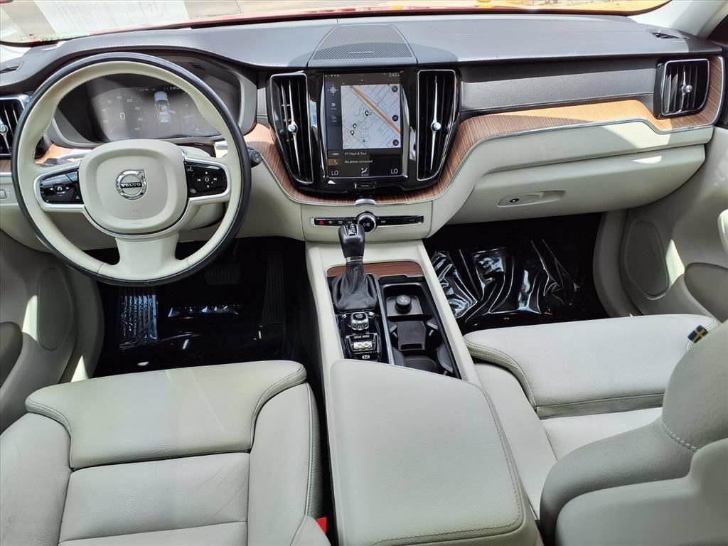 Used 2020 Volvo XC60 T5 Inscription w/ Protection Package Premier FWD image 15