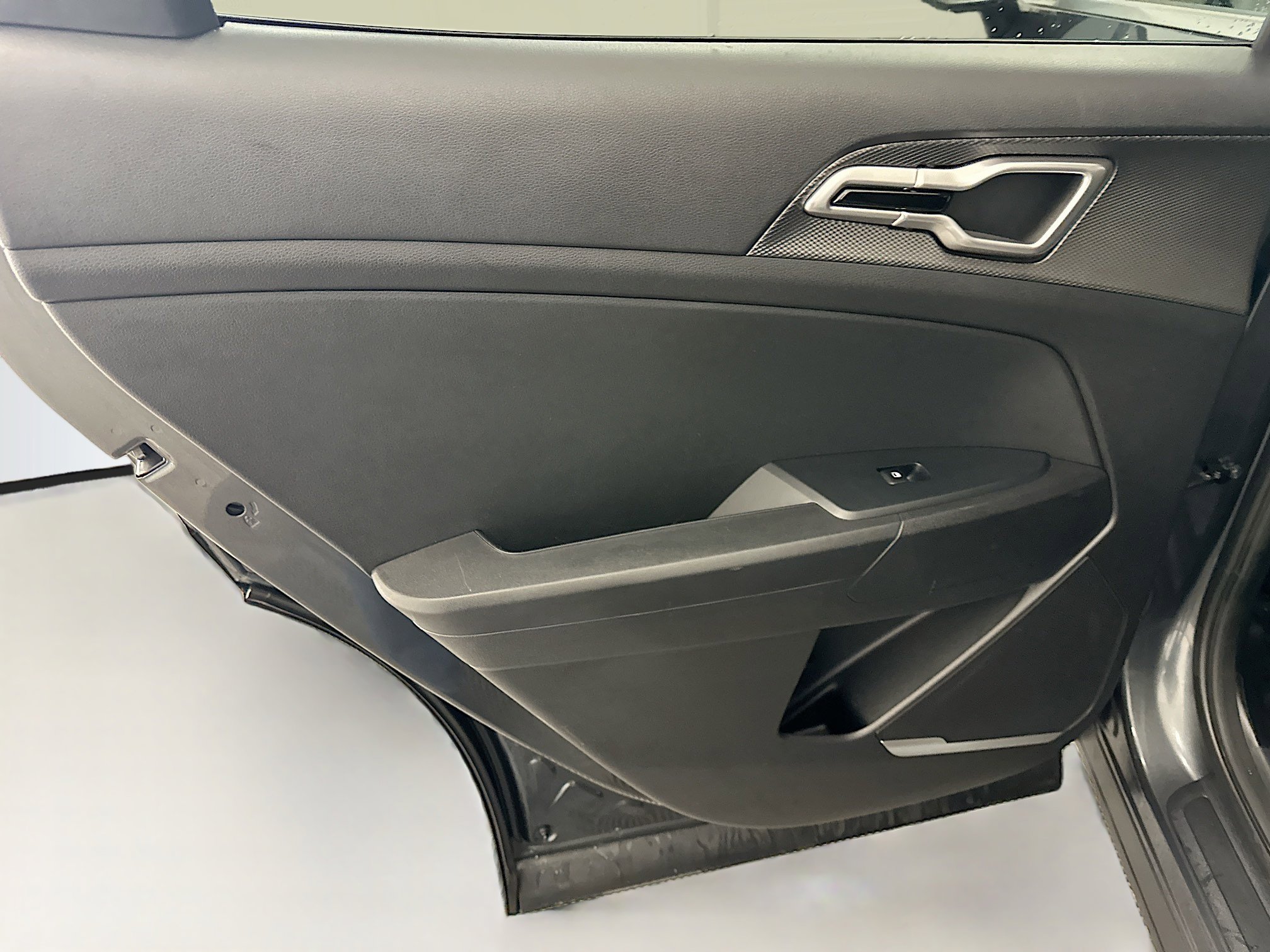 Used 2025 Kia Sportage LX image 26