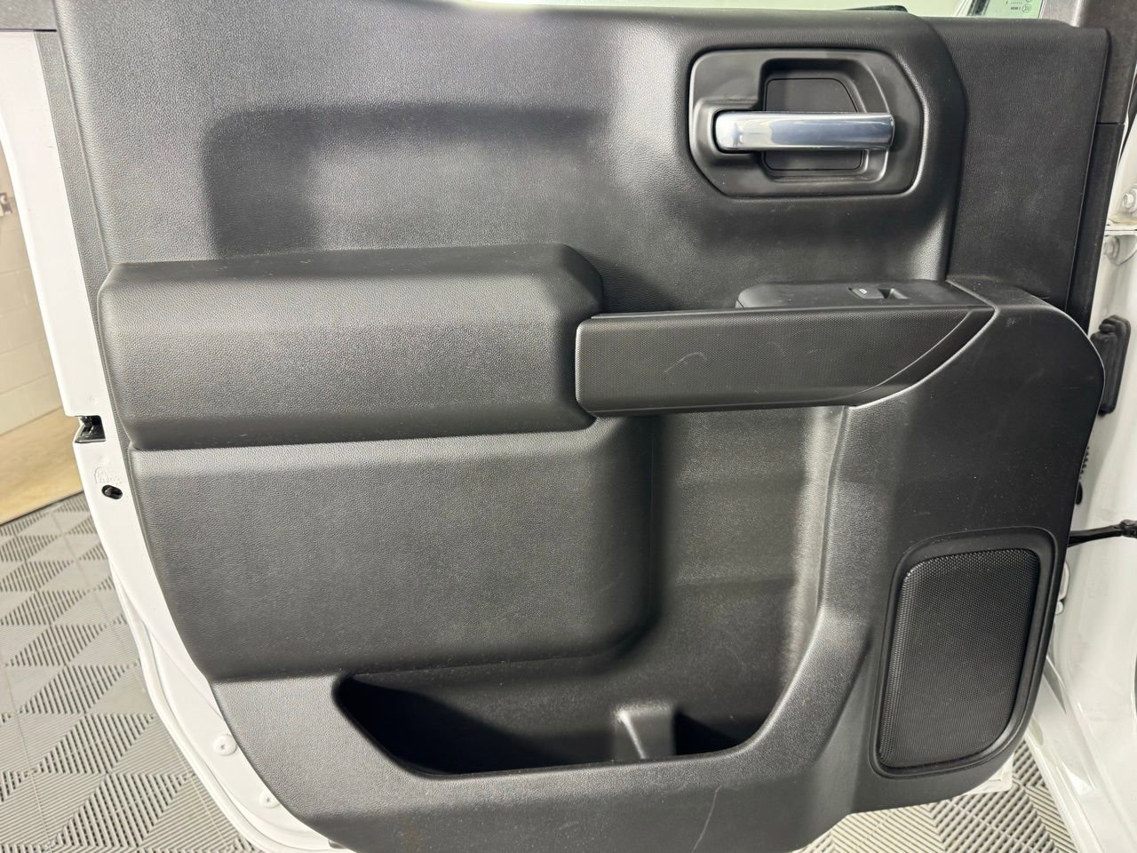 Used 2022 Chevrolet Silverado 1500 Custom w/ LPO, Dark Essentials Package image 21