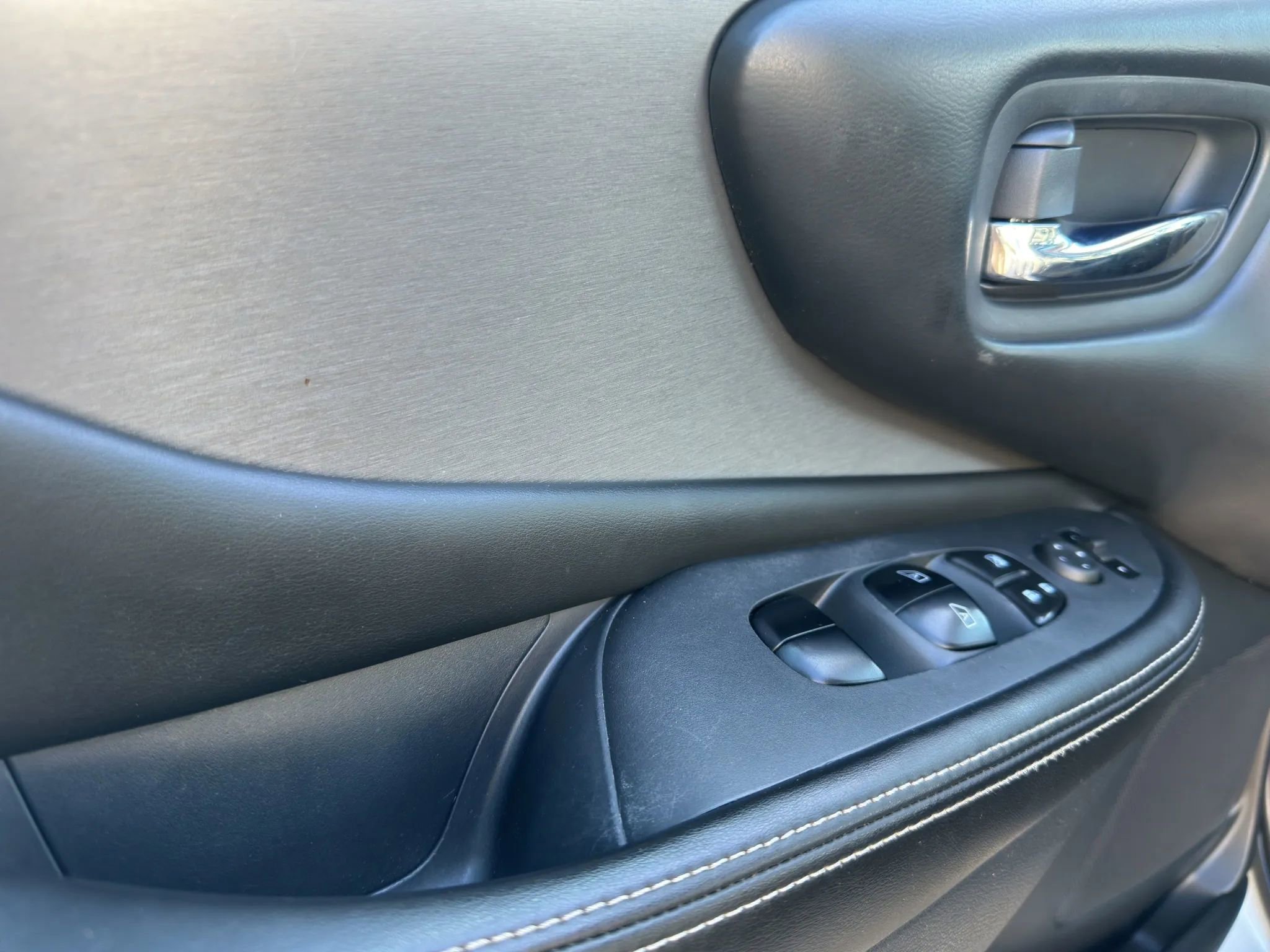 Used 2020 Nissan Murano SV w/ Premium Package image 23