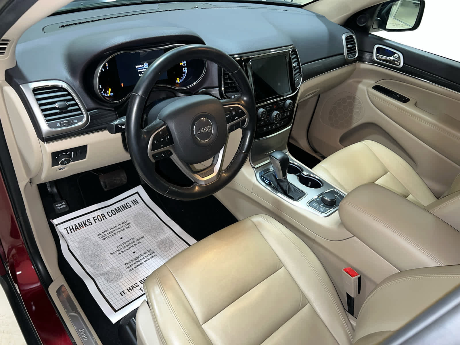 Used 2021 Jeep Grand Cherokee Limited AWD/4WD image 17