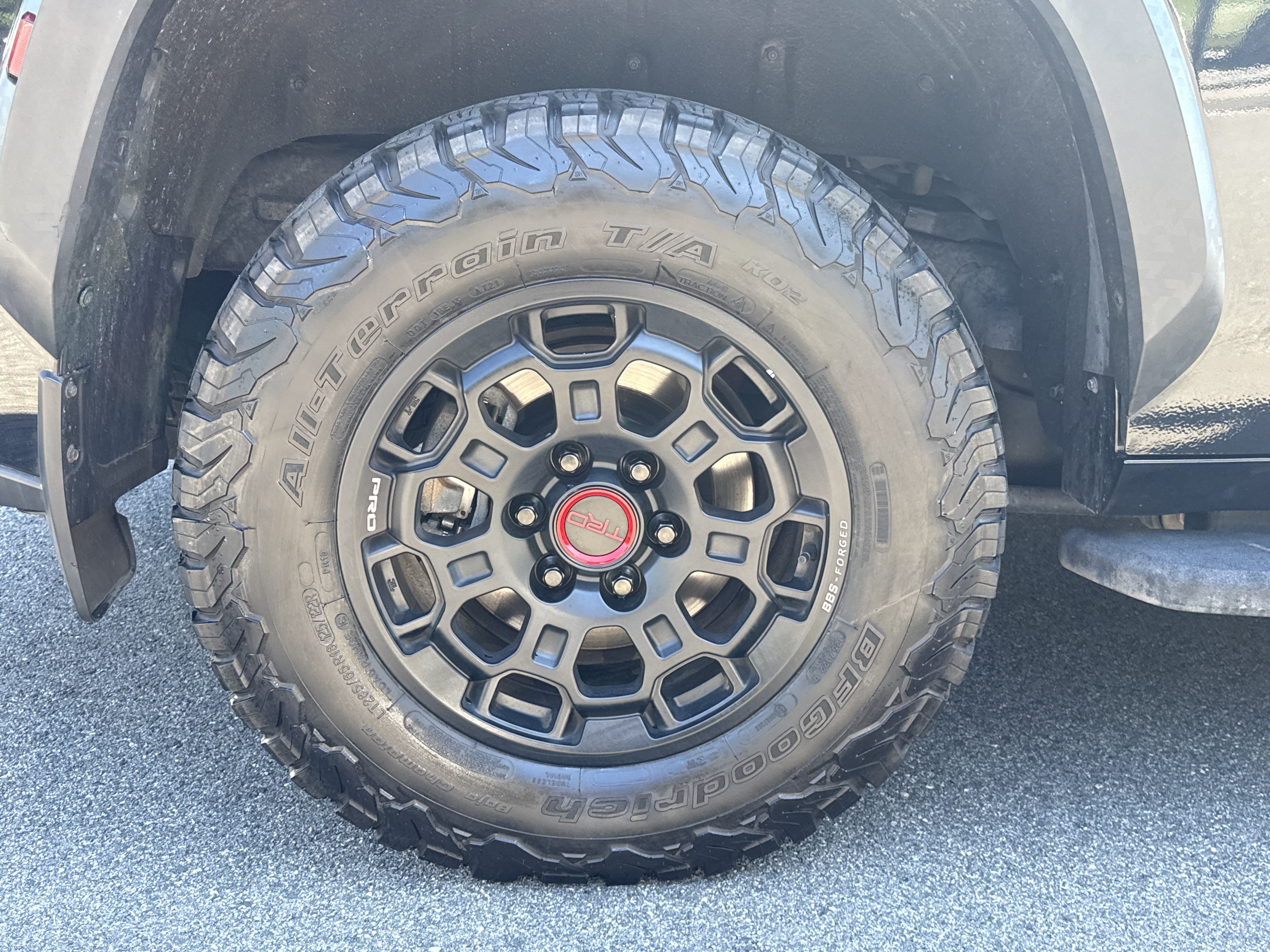 Used 2023 Toyota Sequoia TRD Pro AWD/4WD image 32