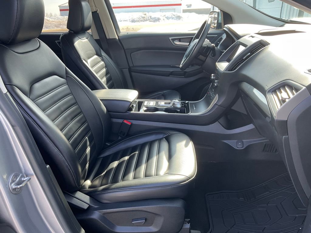 Used 2020 Ford Edge SEL AWD/4WD image 20