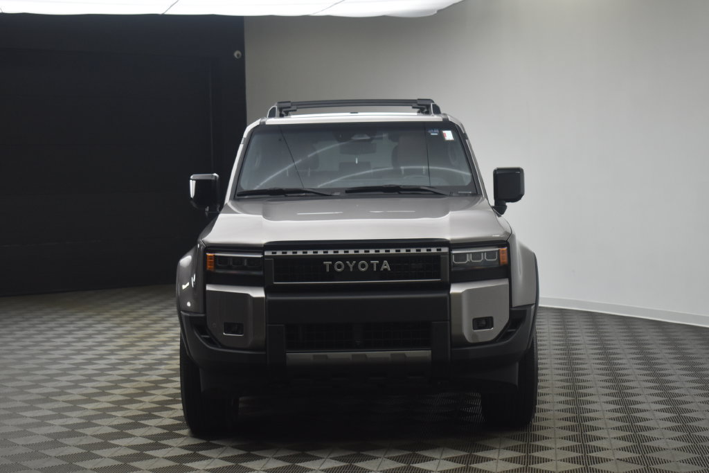 Used 2025 Toyota Land Cruiser w/ Premium Package AWD/4WD image 17