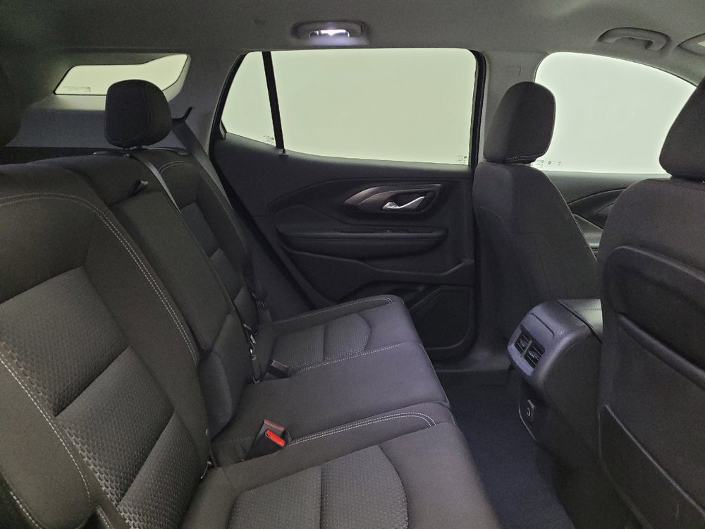 Used 2023 GMC Terrain SLE image 19