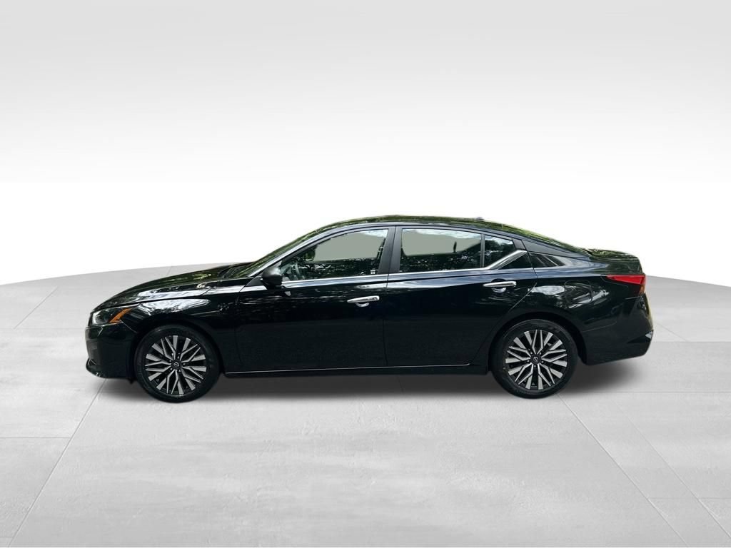 Used 2024 Nissan Altima 2.5 SV FWD video 2