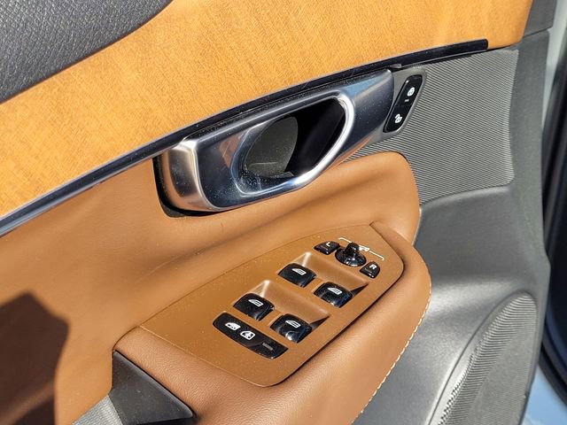 Used 2025 Volvo XC90 B6 Plus w/ Protection Package Premier image 21