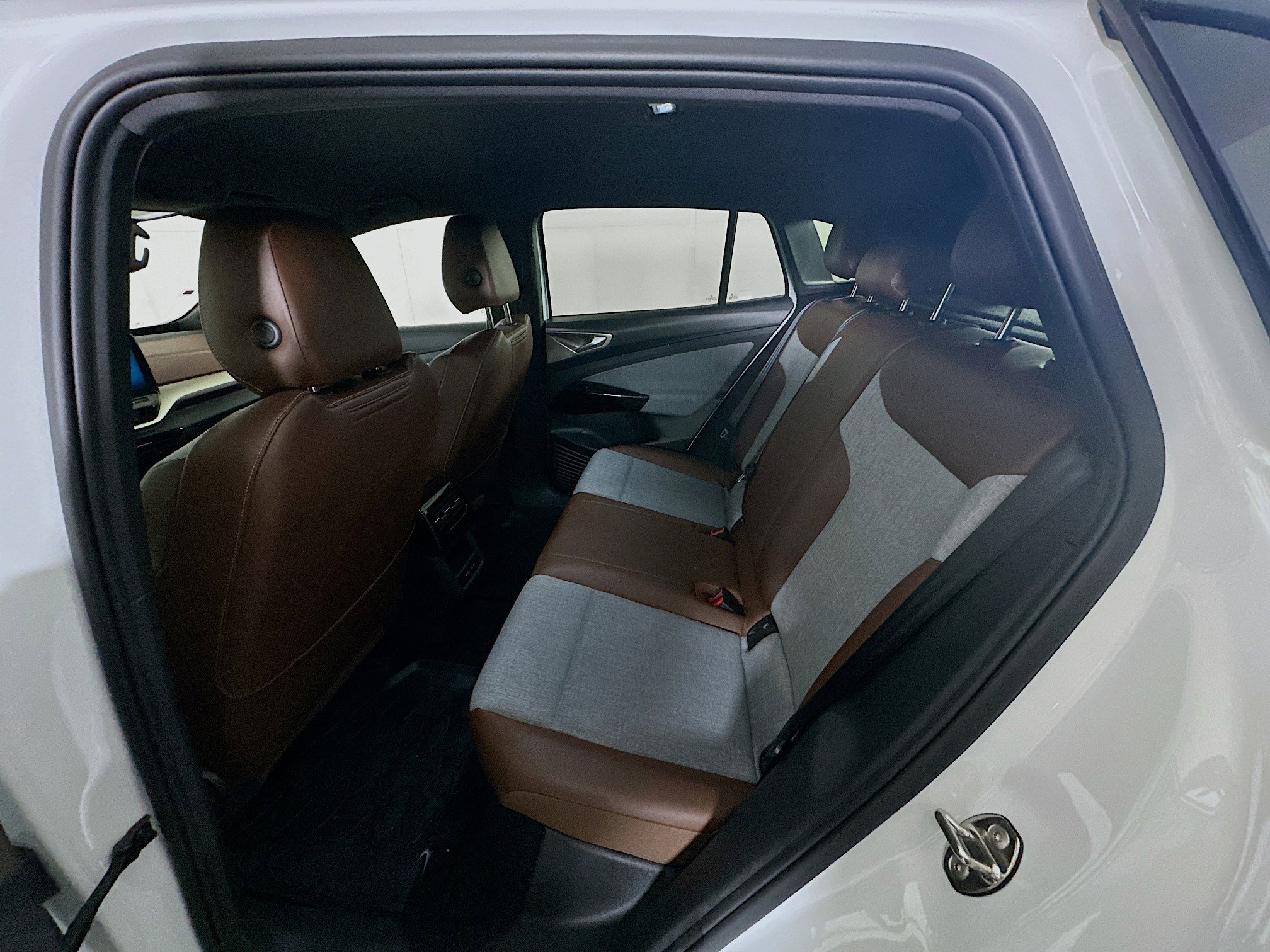 Used 2023 Volkswagen ID.4 Pro image 28