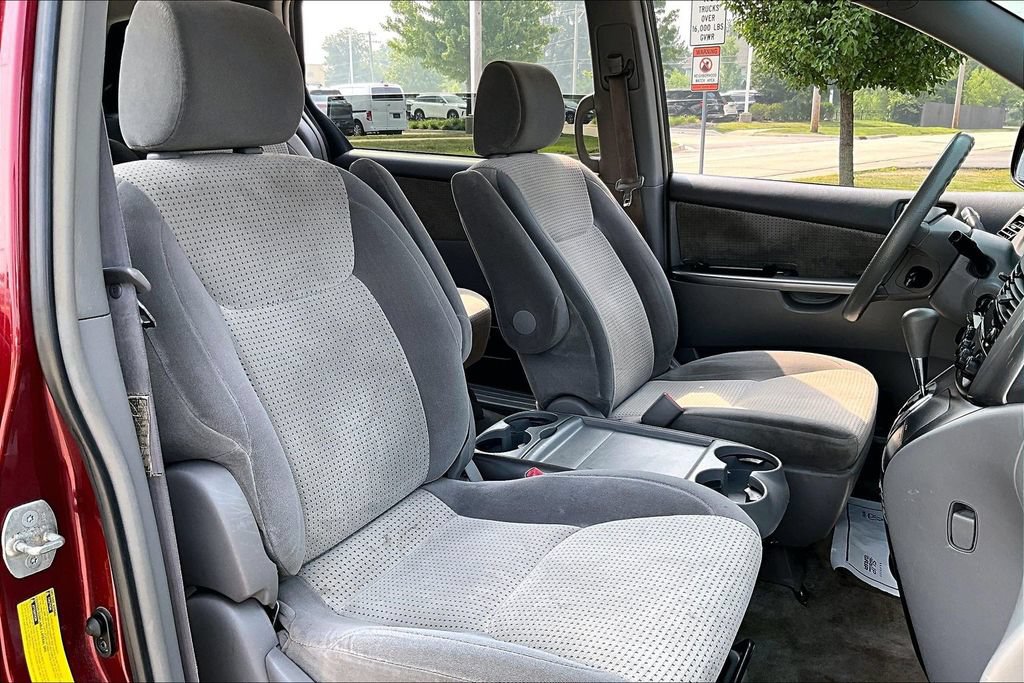Used 2008 Toyota Sienna LE FWD image 27