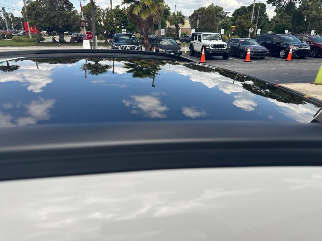 Used 2024 Hyundai Kona N Line AWD/4WD image 9