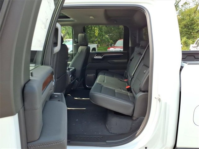 New 2026 GMC Sierra 3500 Denali w/ Technology Package image 11