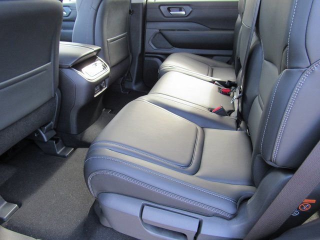 New 2026 Nissan Armada SV image 11