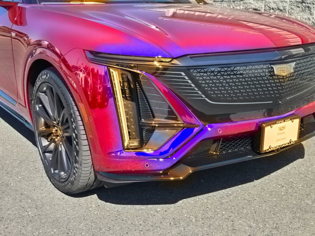 New 2026 Cadillac Lyriq V image 13
