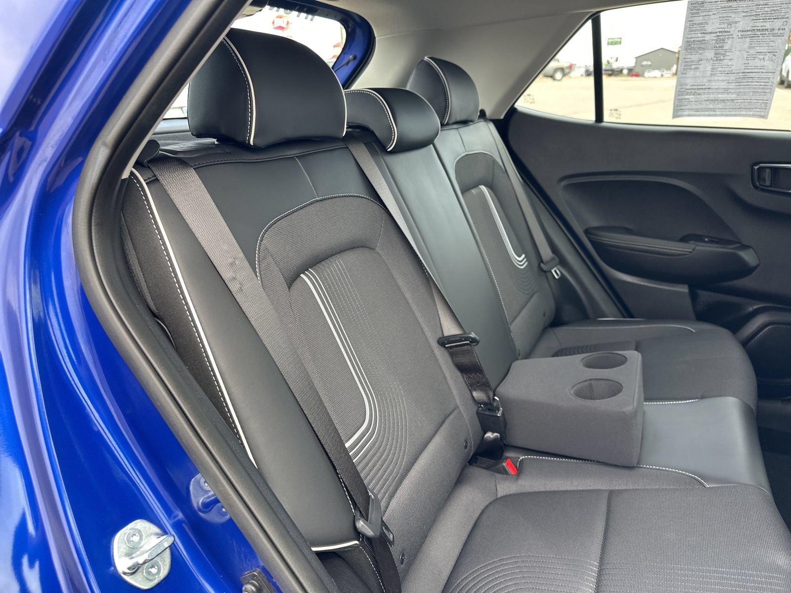 Used 2023 Hyundai Venue Limited FWD image 23