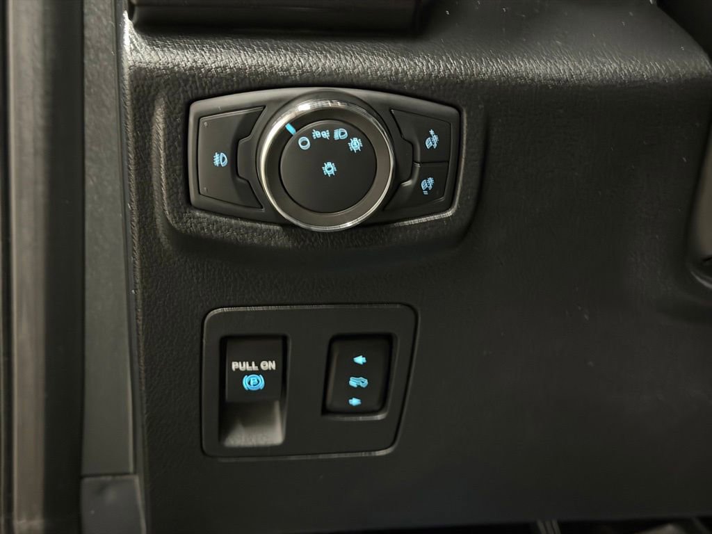 Used 2020 Ford Expedition Max Limited image 35